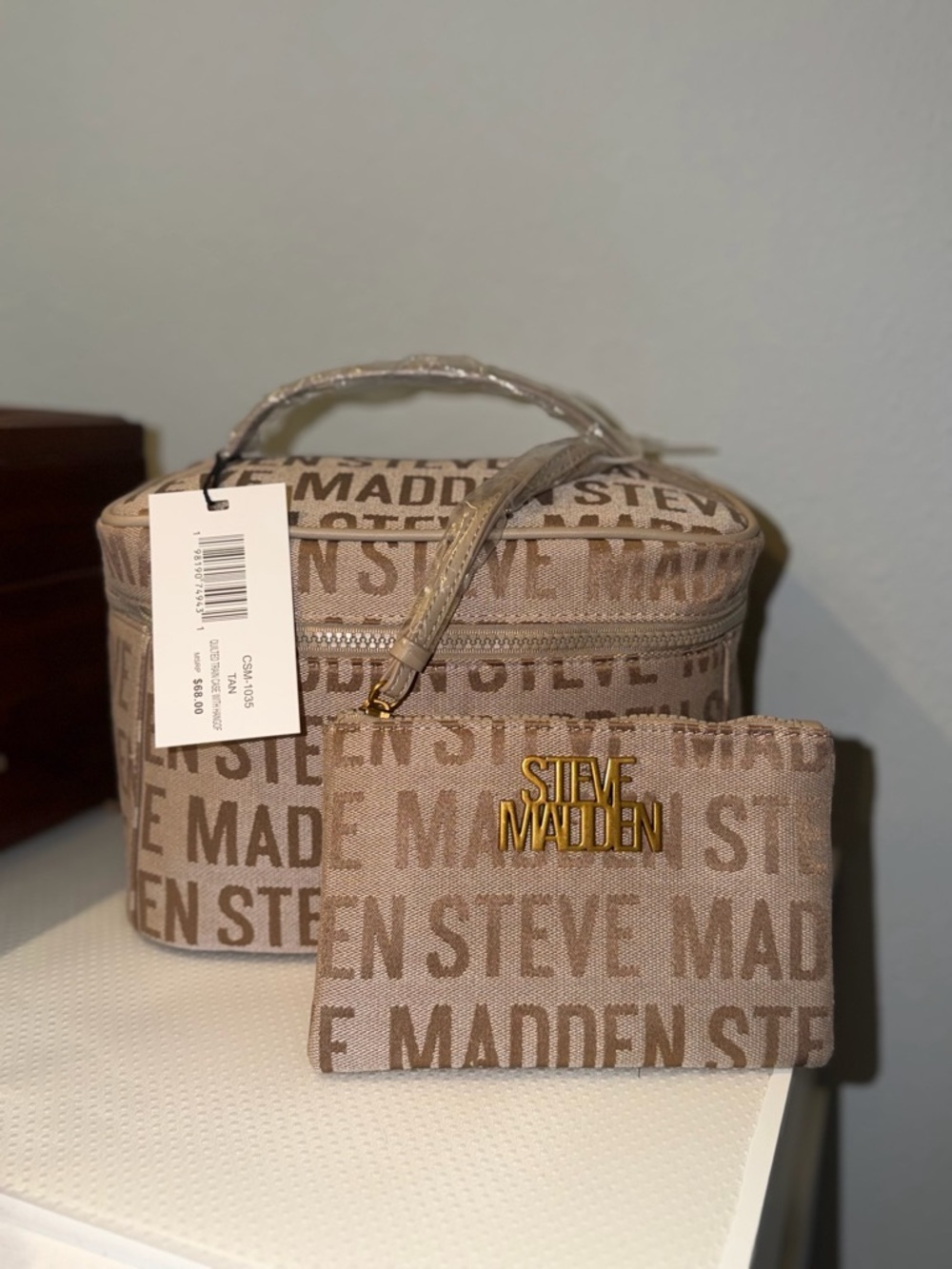 Steve Madden Beige Logo Cosmetic Case with Card Holder